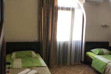پانسیون Guest House Leto