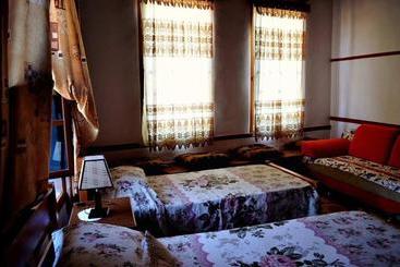 پانسیون Guest House Vasili