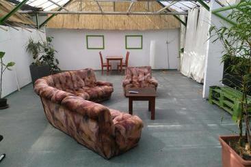 پانسیون Rastlinky.sk Greenhouse Guestrooms
