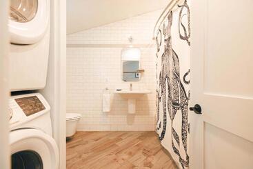فندق صغير Great Island Inn   A Modern Boutique