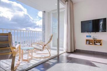 膳宿费 Butterfy Seaview Resort Villa