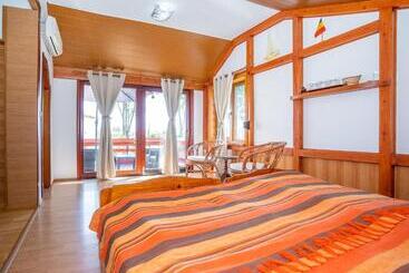 פנסיון Casa Nikita