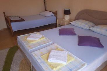 پانسیون Guesthouse Ines