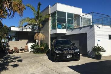 پانسیون Sea View Guest House