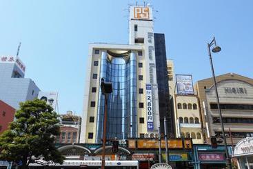 Capsule Hotel New Grand