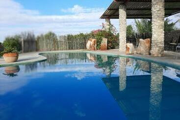 בית מלון כפרי Eldorado Lodge