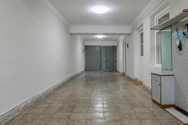 پانسیون Anna's Guest House