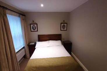 پانسیون Jbs Bar & Guest Accommodation