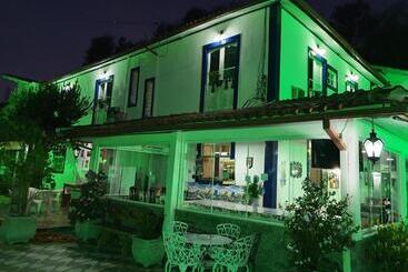 Пансион Pousada Das Hortensias