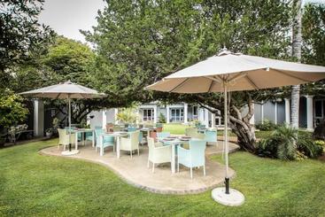 פנסיון Familia Guesthouse