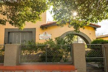 پانسیون Guest House Mielaloe