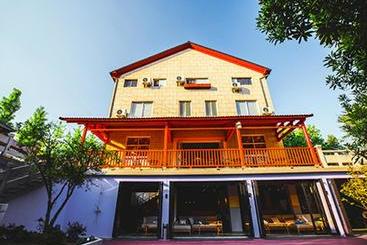 ペンション Moganshan Qiyu Sport Guesthouse