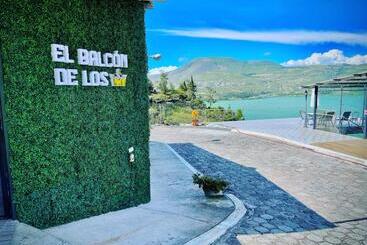 هاستل El Balcon De Los Reyes