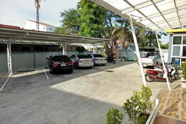 Dowrung Place