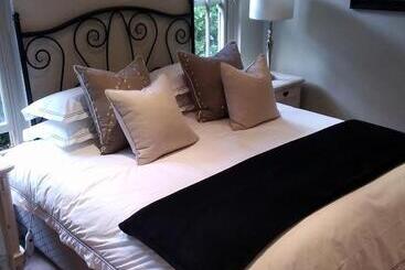 بنسيون Tranquil Tokai