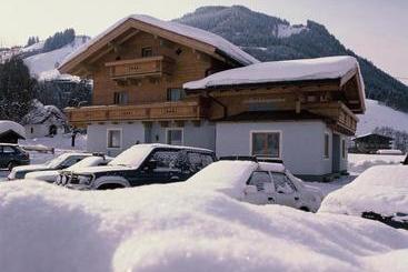 تختخواب و صبحانه Ski & Bike Pension Maria
