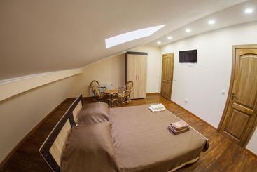 Panorama Apart