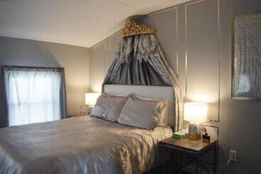 호스텔 Mountain View Suites