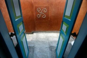 استراحتگاه The Villa Kalpitiya
