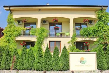 هتل آپارتمان Toskána