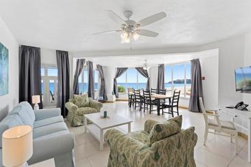 Turtle's Nest Beach Resort