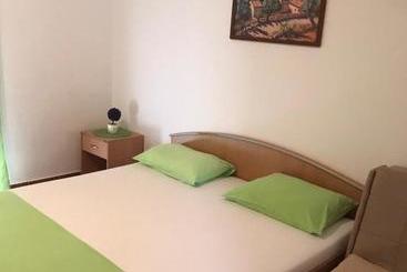 پانسیون Guesthouse Mb Knezevic