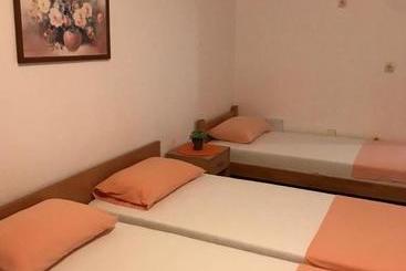 پانسیون Guesthouse Mb Knezevic