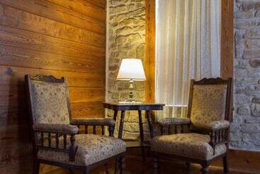 호스텔 Upstairs Inn