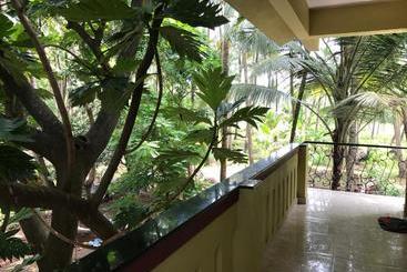 پانسیون All Seasons Guest House