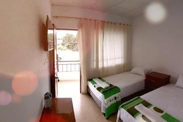 پانسیون Hostal Gualingo