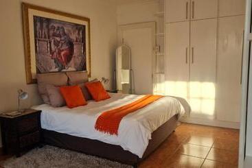 Пансион Kayalako On 4th Avenue