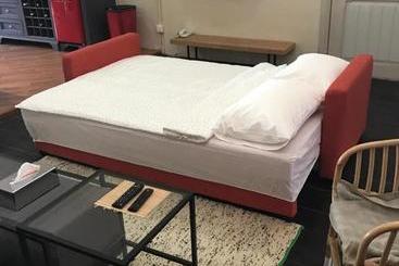 پانسیون Spiegel Home Studio
