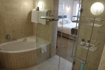 ペンション 387 Bushbuck