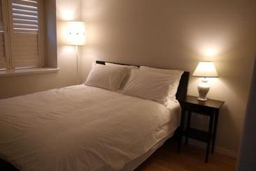 پانسیون Marpole Guest House