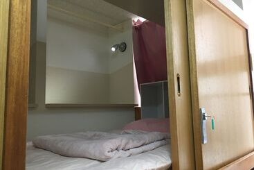 カプセルホテル Capsule Dormitory Orion   Hostel