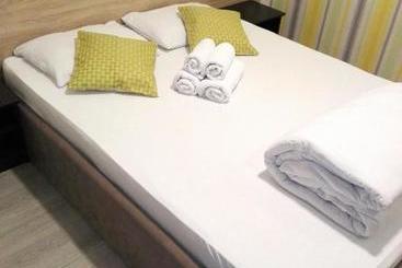 پانسیون Sleep&go Guest House