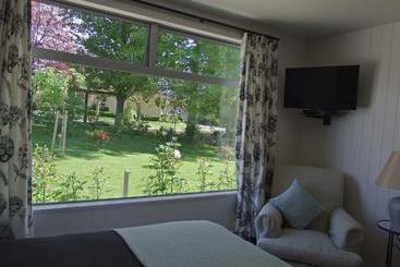 Mulberry House B&b