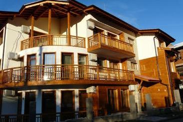 پانسیون Yuliya Guest House