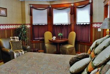 فندق صغير Arbor Hill Inn