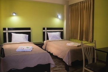 פנסיון Leos Komfort Inn