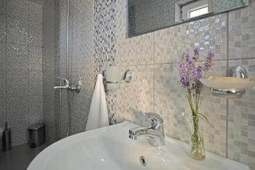 پانسیون Bistra Guest Rooms