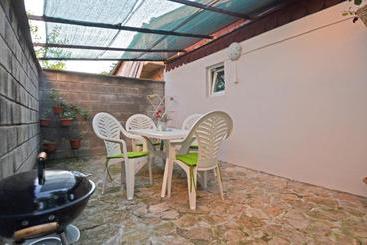 پانسیون Bistra Guest Rooms