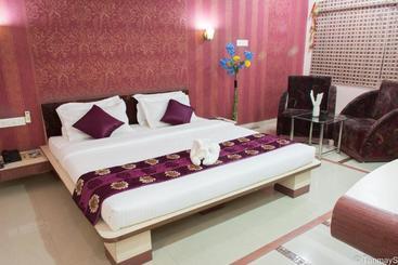 هاستل Vora Corporate Inn