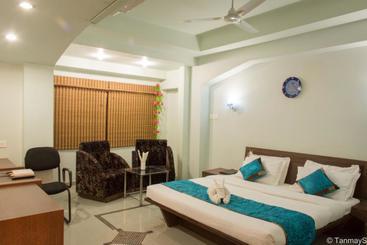 هاستل Vora Corporate Inn