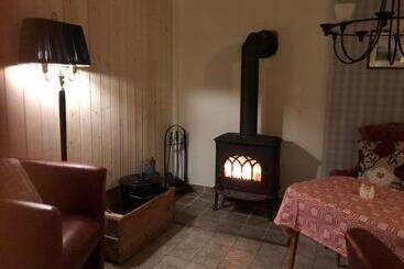 Bed and Breakfast Lägenhet Elofstorps Gamla Missionshus