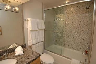 Clarendon Townhomes