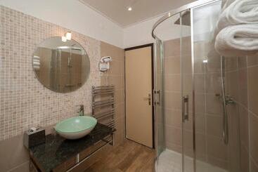 酒店 Hôtel & Restaurant Le Belvédère