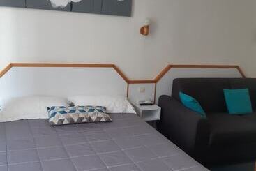 호텔 De La Croix De Malte