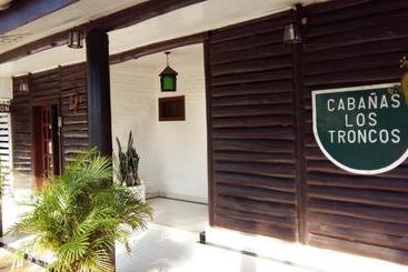 پانسیون Cabañas Los Troncos