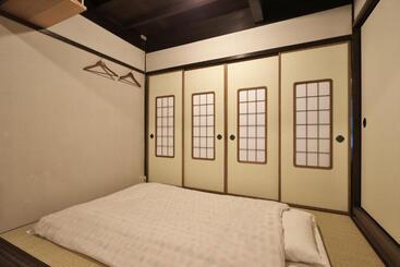 펜션 Kanazawa Guest House East Mountain